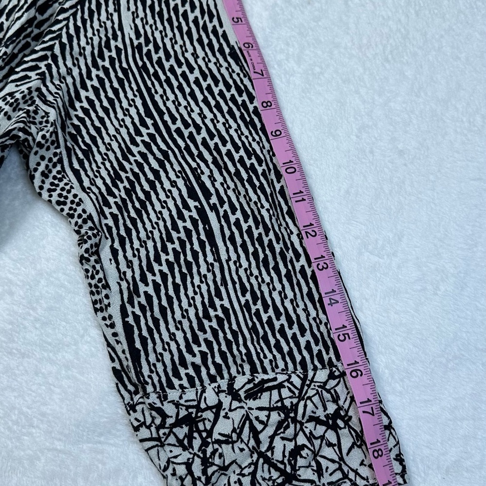 Soft Surroundings Raven Shift Black and White Dress  3/4 Sleeve Ikat Print Rayon - Picture 7 of 14
